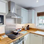 Daisy - Part Of The The Bay Village With Pool, Gym And Direct Access, Pub, Restaurant, Tennis And Meadows Walks Filey