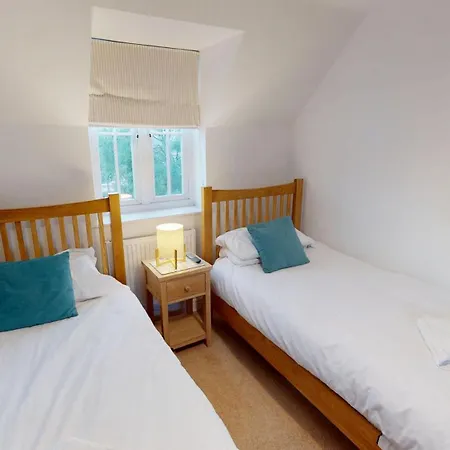 Daisy - Part Of The The Bay Village With Pool, Gym And Direct Access, Pub, Restaurant, Tennis And Meadows Walks
