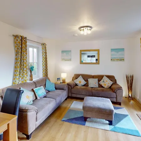 Semesterbostad Daisy - Part Of The The Bay Village With Pool, Gym And Direct Access, Pub, Restaurant, Tennis And Meadows Walks Filey