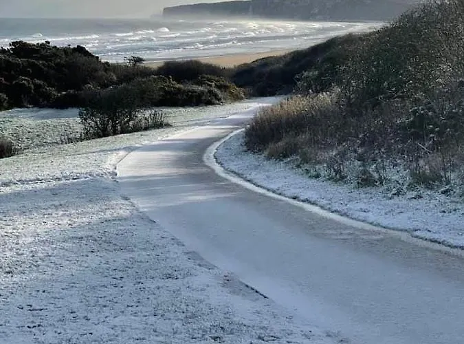 Daisy - Part Of The The Bay Village With Pool, Gym And Direct Access, Pub, Restaurant, Tennis And Meadows Walks Hébergement de vacances Filey