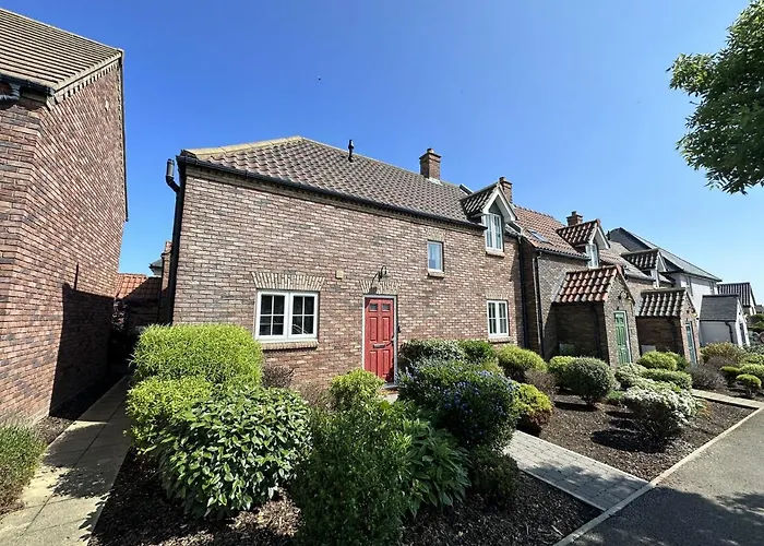 Daisy - Part Of The The Bay Village With Pool, Gym And Direct Access, Pub, Restaurant, Tennis And Meadows Walks