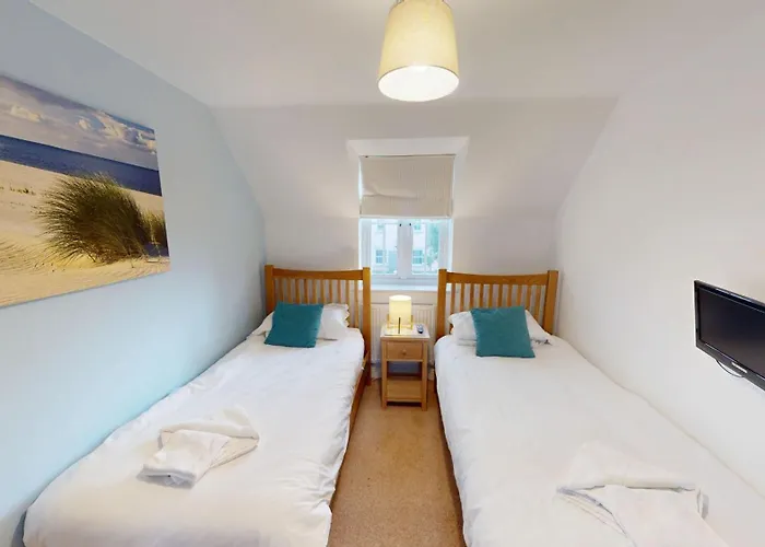 Hébergement de vacances Daisy - Part Of The The Bay Village With Pool, Gym And Direct Access, Pub, Restaurant, Tennis And Meadows Walks *