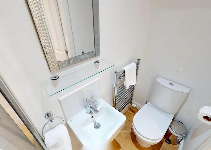 Daisy - Part Of The The Bay Village With Pool, Gym And Direct Access, Pub, Restaurant, Tennis And Meadows Walks Hébergement de vacances Filey