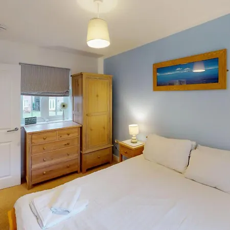 Daisy - Part Of The The Bay Village With Pool, Gym And Direct Access, Pub, Restaurant, Tennis And Meadows Walks